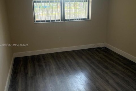 Appartement à louer à Miami, Floride: 2 chambres, 80.55 m2 № 2265742 - photo 8