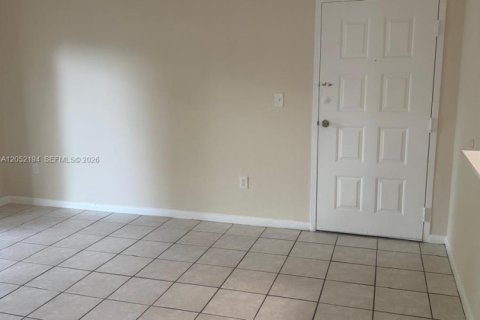 Appartement à louer à Miami, Floride: 2 chambres, 80.55 m2 № 2265742 - photo 10