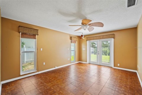 House in Titusville, Florida 4 bedrooms, 186.73 sq.m. № 1823972 - photo 20