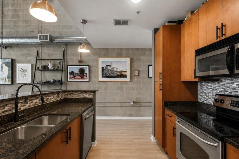 Copropriété à vendre à Tampa, Floride: 1 chambre, 92.16 m2 № 2377451 - photo 9
