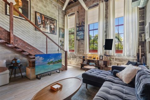 Copropriété à vendre à Tampa, Floride: 1 chambre, 92.16 m2 № 2377451 - photo 13