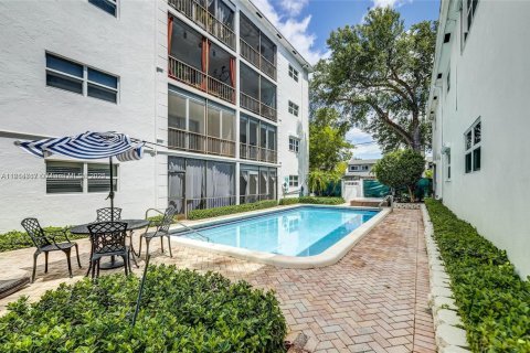 Condominio en venta en Fort Lauderdale, Florida, 2 dormitorios, 92.9 m2 № 1892810 - foto 19