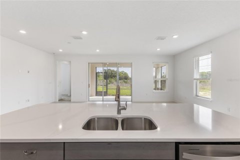 House in Ocala, Florida 2 bedrooms, 151.52 sq.m. № 1856036 - photo 6