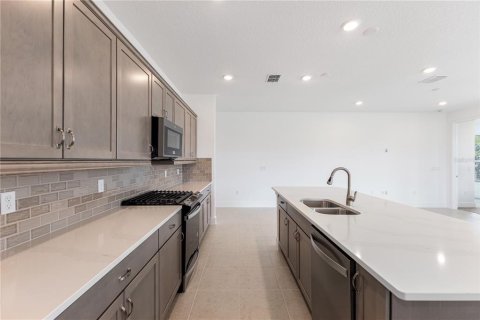 House in Ocala, Florida 2 bedrooms, 151.52 sq.m. № 1856036 - photo 5