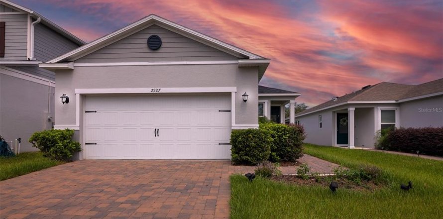 Villa ou maison à Clermont, Floride 3 chambres, 153.85 m2 № 2294624