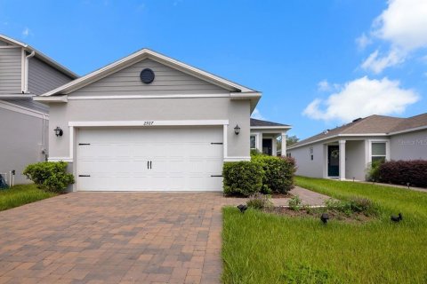 Villa ou maison à vendre à Clermont, Floride: 3 chambres, 153.85 m2 № 2294624 - photo 3