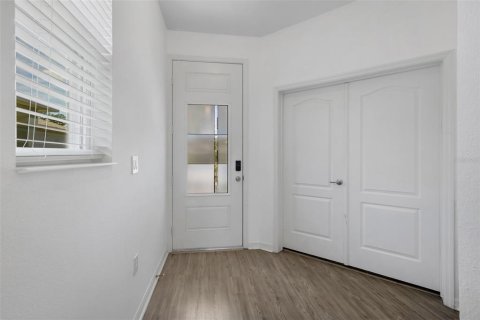 Villa ou maison à vendre à Clermont, Floride: 3 chambres, 153.85 m2 № 2294624 - photo 8