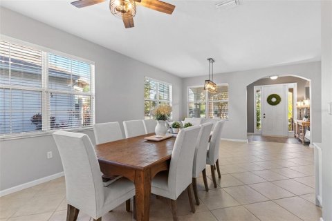 House in Land O' Lakes, Florida 4 bedrooms, 239.22 sq.m. № 2207500 - photo 22