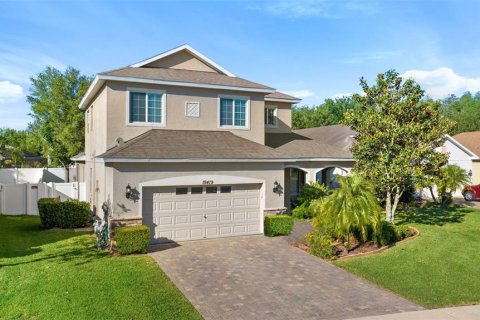 House in Land O' Lakes, Florida 4 bedrooms, 239.22 sq.m. № 2207500 - photo 11