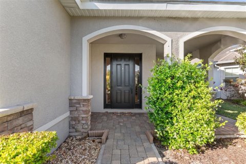 House in Land O' Lakes, Florida 4 bedrooms, 239.22 sq.m. № 2207500 - photo 10