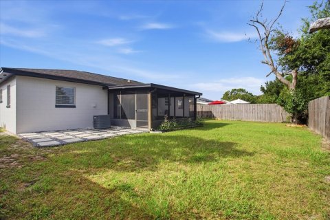 Villa ou maison à vendre à Altamonte Springs, Floride: 4 chambres, 124.12 m2 № 2408718 - photo 24