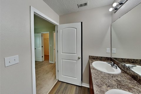 Casa en alquiler en Kissimmee, Florida, 4 dormitorios, 130.06 m2 № 1905759 - foto 10