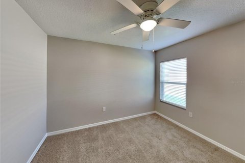 Casa en alquiler en Kissimmee, Florida, 4 dormitorios, 130.06 m2 № 1905759 - foto 13