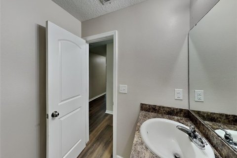 Casa en alquiler en Kissimmee, Florida, 4 dormitorios, 130.06 m2 № 1905759 - foto 17