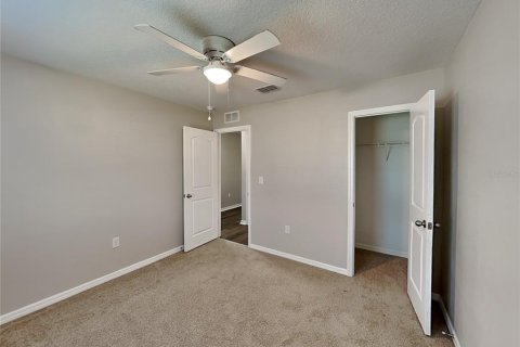 Casa en alquiler en Kissimmee, Florida, 4 dormitorios, 130.06 m2 № 1905759 - foto 12