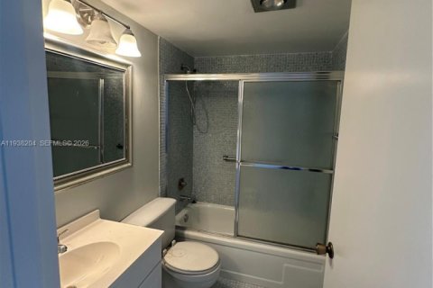 Copropriété à louer à Boca Raton, Floride: 2 chambres, 79.99 m2 № 2241061 - photo 7