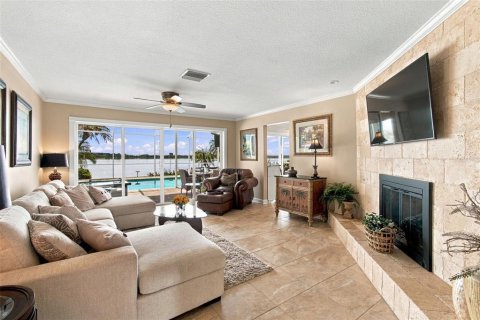 Villa ou maison à vendre à Winter Haven, Floride: 3 chambres, 220.64 m2 № 2416857 - photo 6