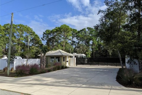 Immobilier commercial à louer à New Smyrna Beach, Floride: 17 m2 № 1422315 - photo 1