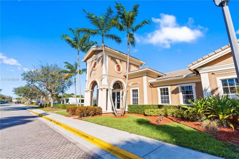 Снять в аренду кондоминиум в Тамарак, Флорида 2 спальни, 100.06м2, № 2006145 - фото 18