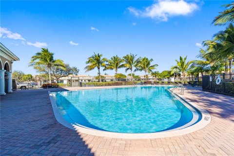 Снять в аренду кондоминиум в Тамарак, Флорида 2 спальни, 100.06м2, № 2006145 - фото 22