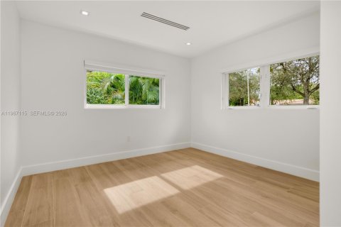 Villa ou maison à louer à Coral Gables, Floride: 3 chambres, 224.73 m2 № 2029470 - photo 15