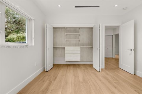 Villa ou maison à louer à Coral Gables, Floride: 3 chambres, 224.73 m2 № 2029470 - photo 16