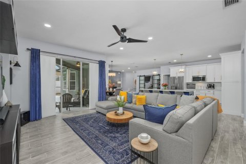 Villa ou maison à vendre à Odessa, Floride: 4 chambres, 223.62 m2 № 2428669 - photo 9