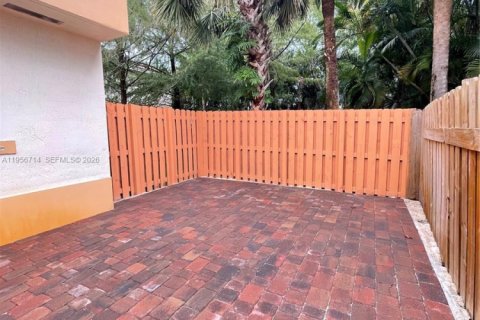 Townhouse in Davie, Florida 3 bedrooms, 136.66 sq.m. № 2010684 - photo 5