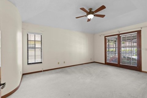 House in Valrico, Florida 4 bedrooms, 221.39 sq.m. № 1792822 - photo 12