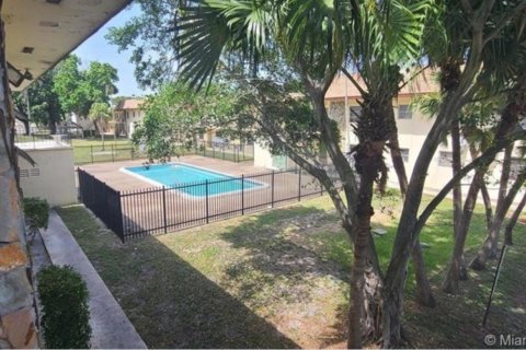 Copropriété à vendre à Lauderdale Lakes, Floride: 2 chambres, 77.76 m2 № 2245546 - photo 16
