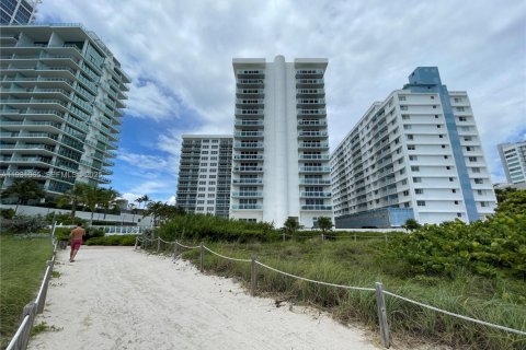 Copropriété à vendre à Miami Beach, Floride: 1 chambre, 74.88 m2 № 1990039 - photo 26