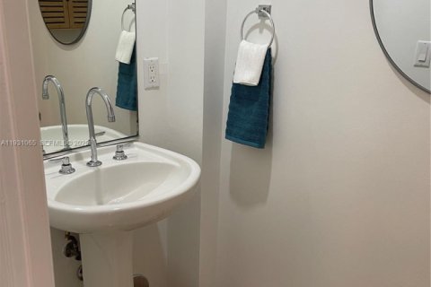 Copropriété à vendre à Miami Beach, Floride: 1 chambre, 74.88 m2 № 1990039 - photo 7