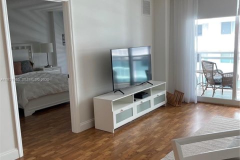 Copropriété à vendre à Miami Beach, Floride: 1 chambre, 74.88 m2 № 1990039 - photo 20