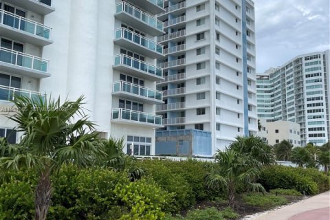 Copropriété à vendre à Miami Beach, Floride: 1 chambre, 74.88 m2 № 1990039 - photo 28