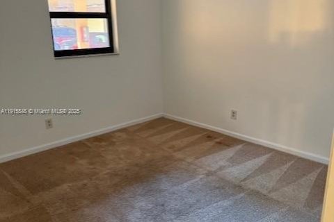 Condo in Plantation, Florida, 2 bedrooms  № 1970748 - photo 9