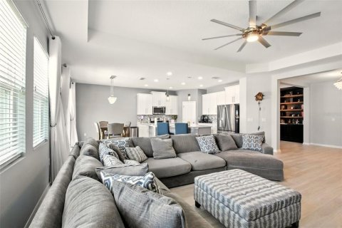 Casa en venta en Apopka, Florida, 4 dormitorios, 206.15 m2 № 1917021 - foto 13
