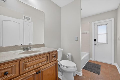 Villa ou maison à louer à Wildwood, Floride: 3 chambres, 149.2 m2 № 2416405 - photo 23