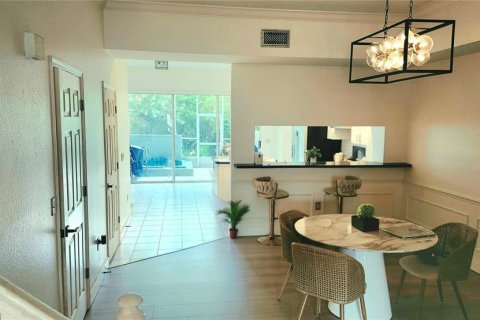 Villa ou maison à vendre à Palm Harbor, Floride: 4 chambres, 264.21 m2 № 2354509 - photo 4