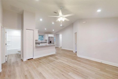 House in Dunnellon, Florida 3 bedrooms, 93.18 sq.m. № 1870517 - photo 4