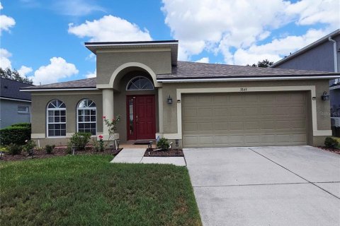 House in Lakeland, Florida 4 bedrooms, 187.2 sq.m. № 2227584