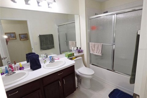 House in Lakeland, Florida 4 bedrooms, 187.2 sq.m. № 2227584 - photo 8
