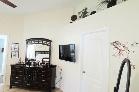 House in Lakeland, Florida 4 bedrooms, 187.2 sq.m. № 2227584 - photo 16