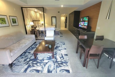 Copropriété à vendre à Doral, Floride: 1 chambre, 65.5 m2 № 2019320 - photo 6
