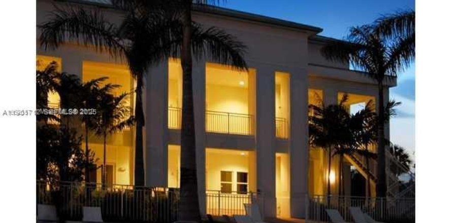 Condo à Doral, Floride, 1 chambre  № 2019320