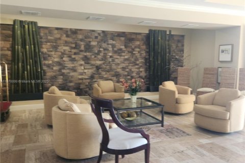 Купить кондоминиум в Себринг, Флорида 3 спальни, № 1938632 - фото 26