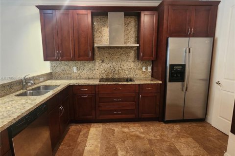 Купить кондоминиум в Себринг, Флорида 3 спальни, № 1938632 - фото 24