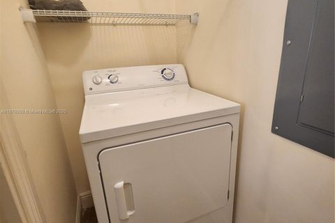 Купить кондоминиум в Себринг, Флорида 3 спальни, № 1938632 - фото 22