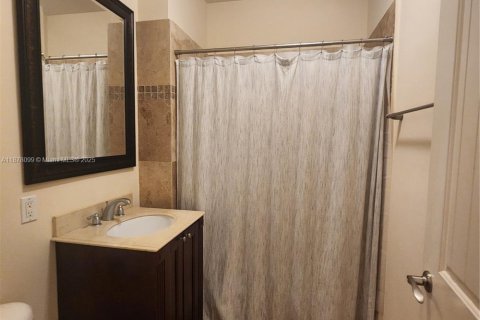 Купить кондоминиум в Себринг, Флорида 3 спальни, № 1938632 - фото 21