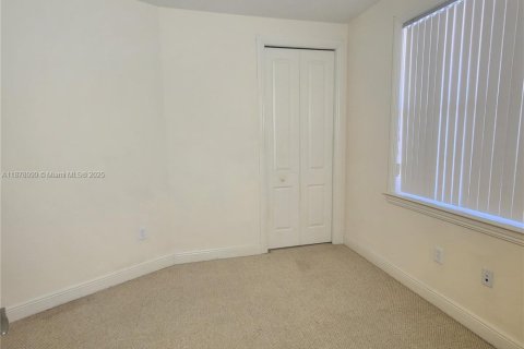 Купить кондоминиум в Себринг, Флорида 3 спальни, № 1938632 - фото 19