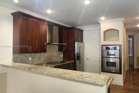Купить кондоминиум в Себринг, Флорида 3 спальни, № 1938632 - фото 8